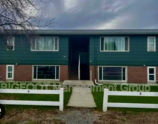 property at 413 N Cherry St