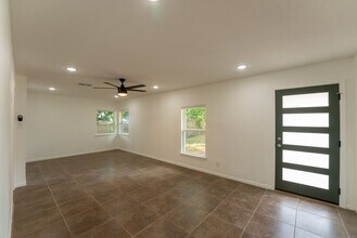 1307 Berkshire Dr in Austin, TX - Building Photo - Building Photo