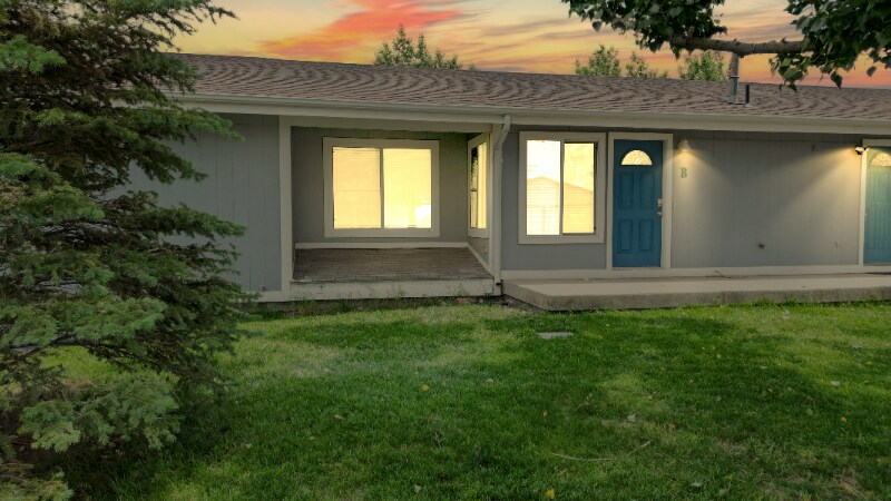 407 Corona Ave Photo