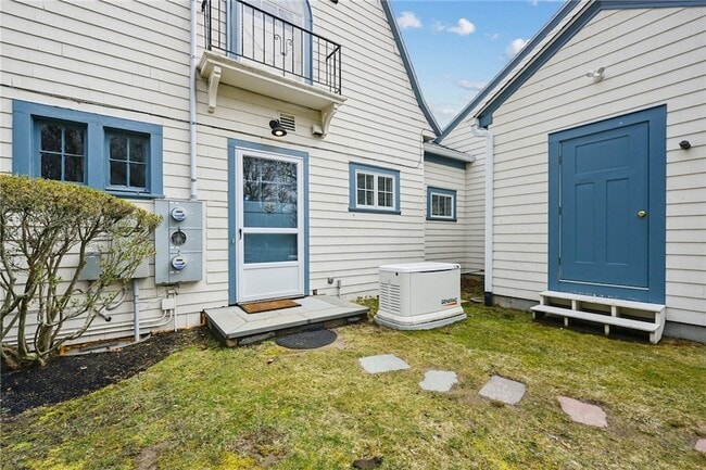 450 Ocean Rd in Narragansett, RI - Building Photo - Building Photo