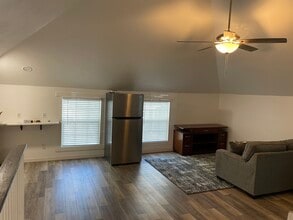 210 W Michigan Ave in DeLand, FL - Building Photo - Building Photo