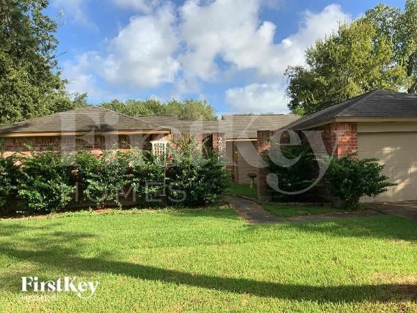 property at 2906 Heritage House Dr