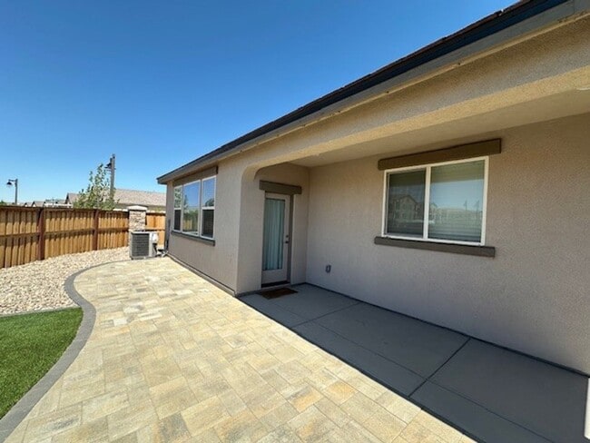6251 Bucking Horse Dr in Sparks, NV - Building Photo - Building Photo