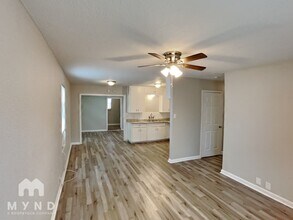 1914 Roslyn St in Corpus Christi, TX - Building Photo - Building Photo