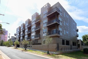 Catherine 36 in Charlotte, NC - Building Photo