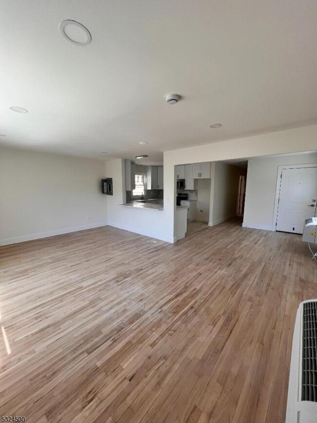 72 69th St in Guttenberg, NJ - Building Photo - Building Photo