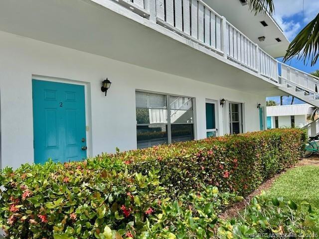 2929 SE Ocean Blvd, Unit 113-2 in Stuart, FL - Foto de edificio - Building Photo