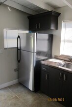 3701 SW 48th Ave in Hollywood, FL - Foto de edificio - Building Photo