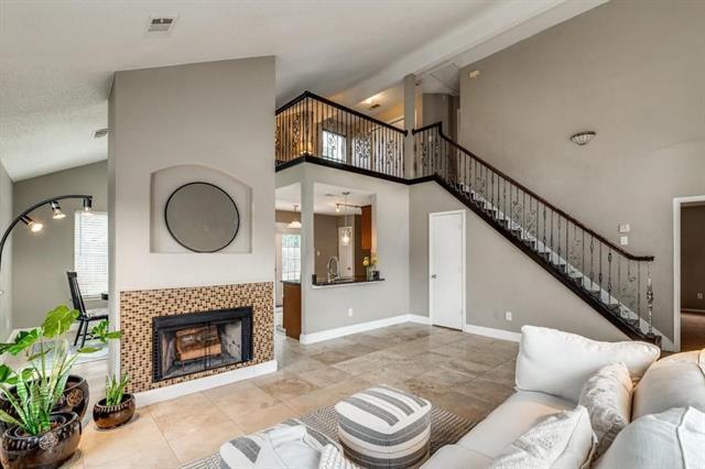 8164 Heritage Pl Dr in Fort Worth, TX - Building Photo - Building Photo