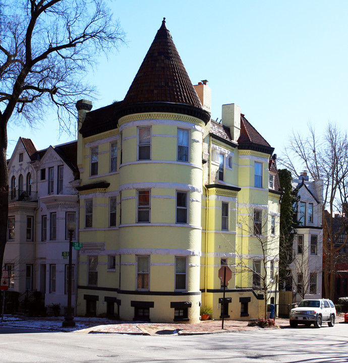 1531 31st St NW in Washington, DC - Foto de edificio