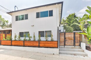 1423 El Paso Dr, Unit B in Los Angeles, CA - Building Photo