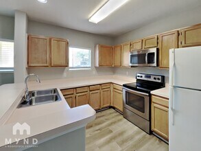 1800 The Greens Way in Jacksonville Beach, FL - Building Photo - Building Photo