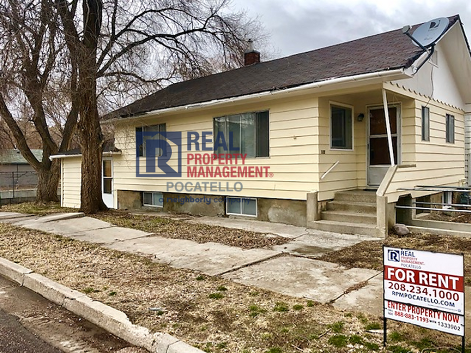 355 S Hayes Ave in Pocatello, ID - Building Photo