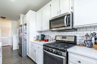 1409 Paseo Orion in San Diego, CA - Building Photo - Building Photo