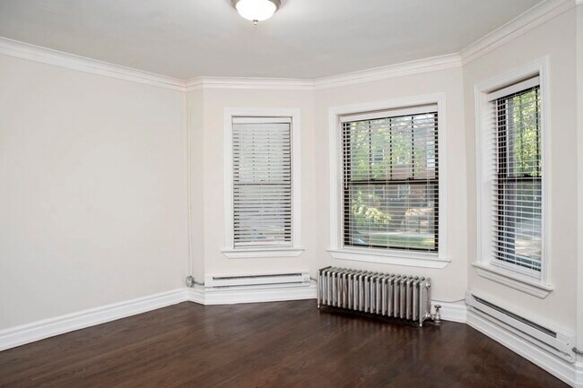 2100 W Giddings St, Unit 2C - 1Bed in Chicago, IL - Building Photo - Building Photo