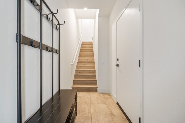 493 Marc Pl in Azusa, CA - Building Photo - Building Photo