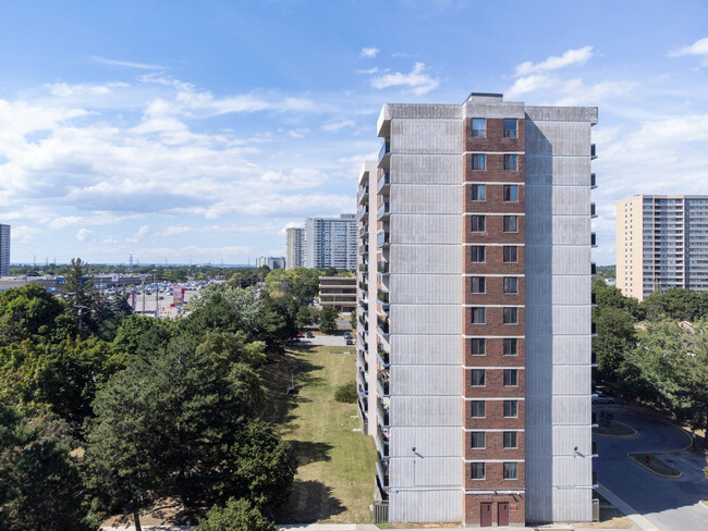 Springdale Place North in Toronto, ON - Building Photo - Building Photo