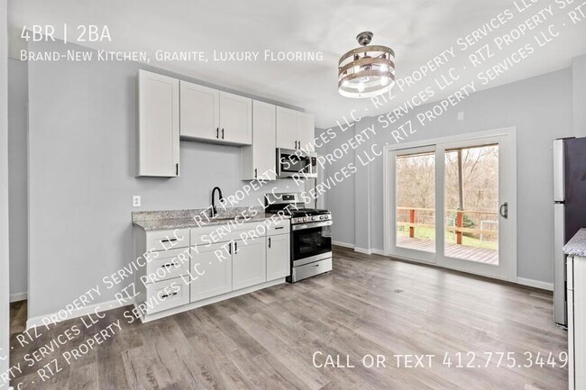 2147 Lincoln Blvd in Elizabeth, PA - Building Photo - Building Photo