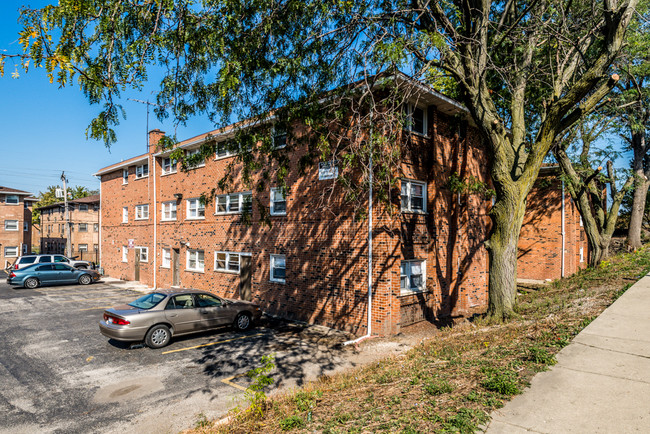 14026 S School St in Riverdale, IL - Foto de edificio - Building Photo