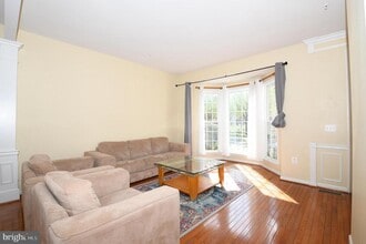 13955 Lullaby Rd in Germantown, MD - Building Photo - Building Photo