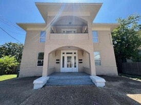 2208 Sanger Ave in Waco, TX - Building Photo