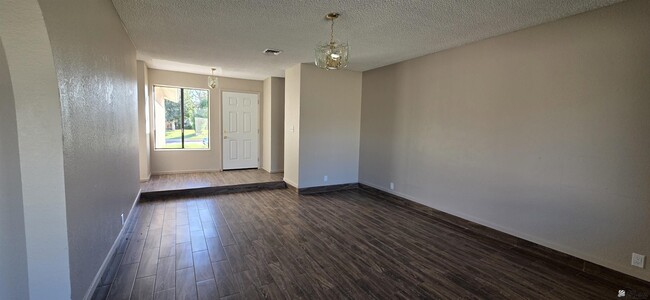 1276 S Pagent Ave in Yuma, AZ - Building Photo - Building Photo