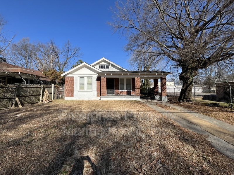 3014 Spottswood Ave in Memphis, TN - Building Photo