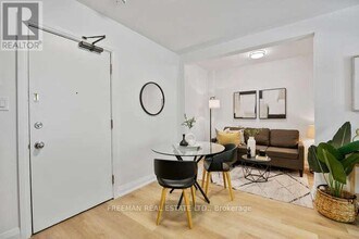 134 Carlton St. in Toronto, ON - Building Photo - Building Photo