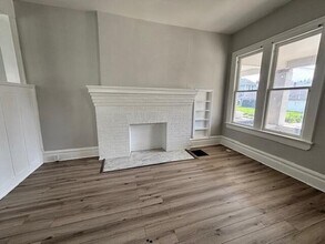 1068 Linwood Ave in Columbus, OH - Building Photo - Building Photo