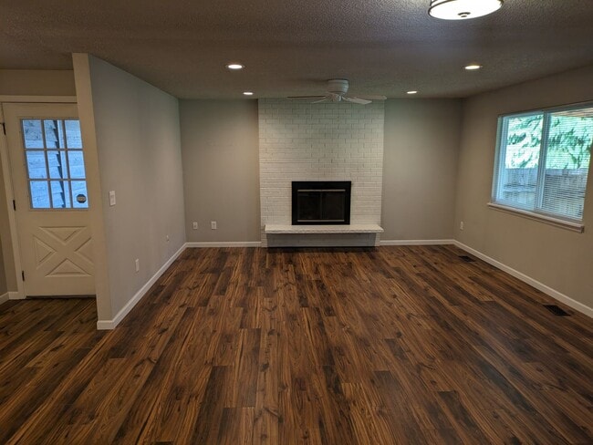 6009 16th Ave SE in Lacey, WA - Building Photo - Building Photo