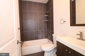 1211 N Franklin St in Philadelphia, PA - Foto de edificio - Building Photo