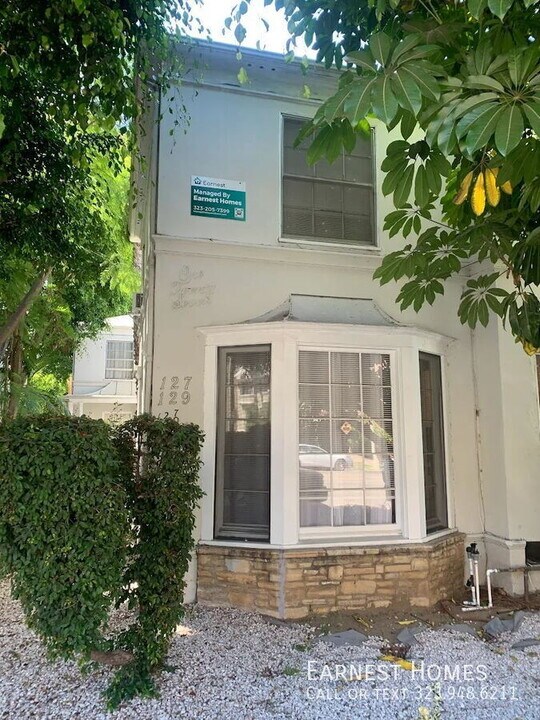 127 N Doheny Dr in West Hollywood, CA - Foto de edificio