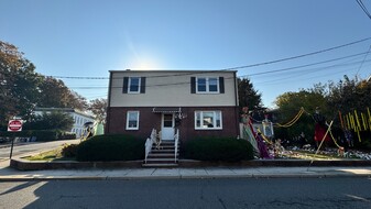 812 Cedar Ave, Unit 2 in Secaucus, NJ - Building Photo