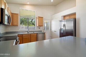3939 W Buckskin Trail in Phoenix, AZ - Building Photo - Building Photo