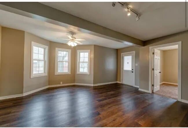 761 S 5th St, Unit 504 in Salina, KS - Building Photo - Building Photo