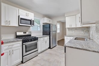 158 Peterson Blvd in Deptford, NJ - Building Photo - Building Photo
