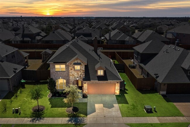 property at 1716 Grady Ln