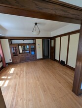 2413 N Cramer St in Milwaukee, WI - Foto de edificio - Building Photo