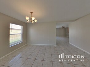 2483 Brownwood Dr in Mulberry, FL - Foto de edificio - Building Photo