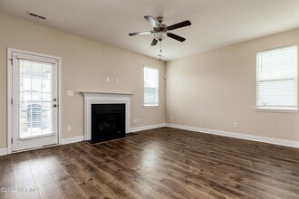 290 Brentmoor Dr in Raeford, NC - Building Photo - Building Photo