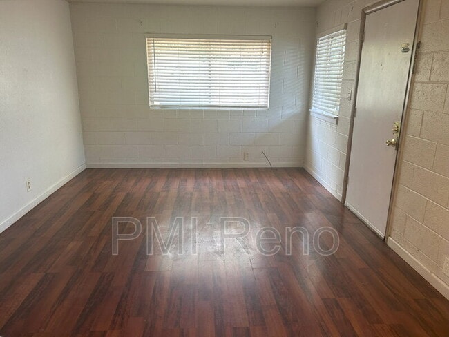 2075 Patton Dr in Reno, NV - Building Photo - Building Photo