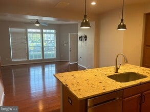 910 Hall Station Dr in Bowie, MD - Building Photo - Building Photo