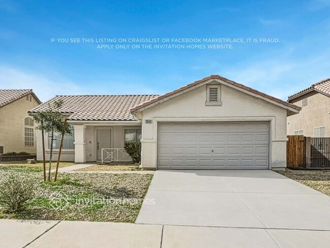 2043 Babylon Mill St