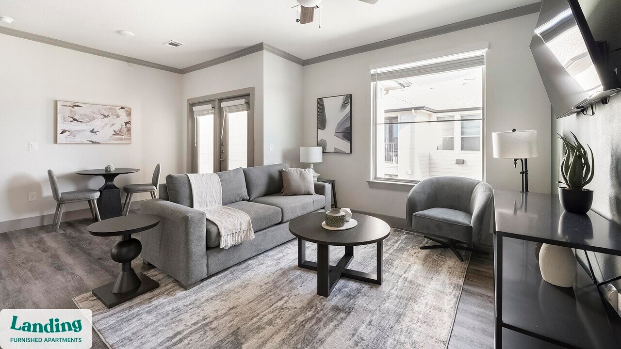 12500 Shadowglen Trce in Manor, TX - Building Photo