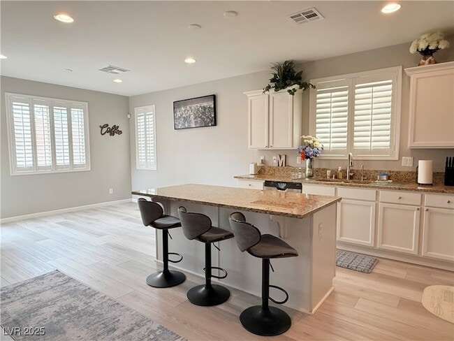 5121 Fiery Sky Ridge St in Las Vegas, NV - Building Photo - Building Photo