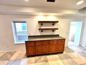 448 N Queen St, Unit 448 N Queen Unit 2 in Lancaster, PA - Building Photo - Building Photo