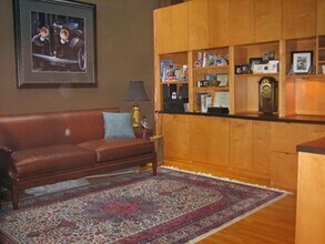 2300 W Wabansia Ave in Chicago, IL - Building Photo - Building Photo