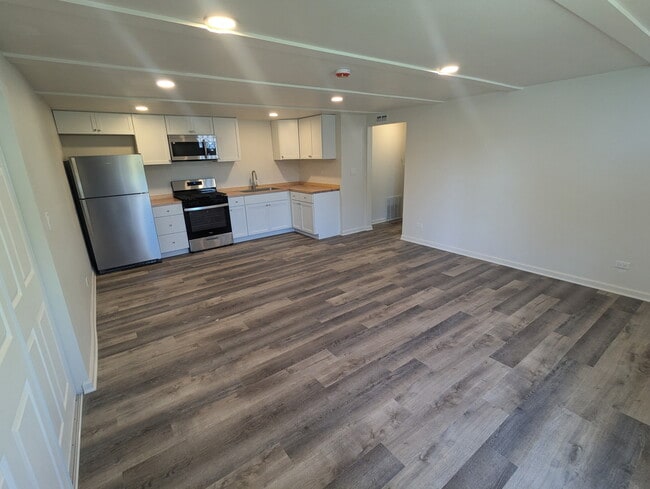 4022 S Beaumont Ave, Unit 1 in Kansasville, WI - Building Photo - Building Photo