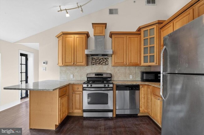 property at 1600 Frankford Ave