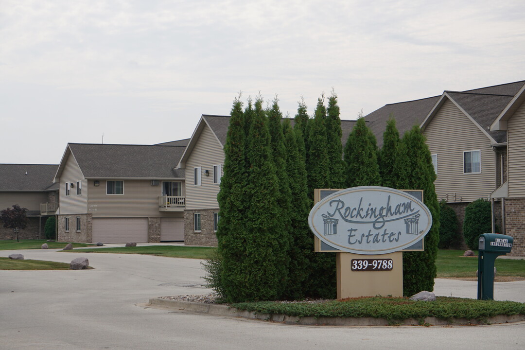 Rockingham Estates in De Pere, WI - Building Photo